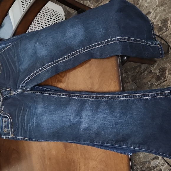 3 pairs of jeans (ripped jeans are capri) - Picture 4 of 4